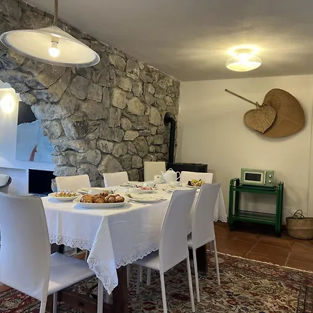 Dom wakacyjny L'Incanto Verde Mediterranean Retreat With Ac