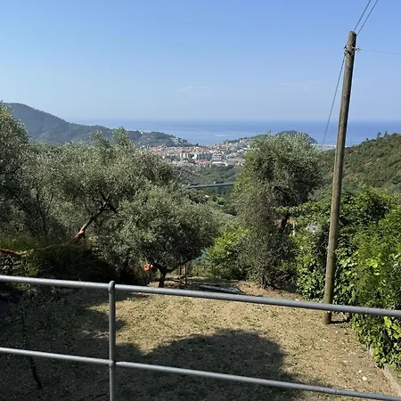 L'Incanto Verde Mediterranean Retreat With Ac San Bernardo (Genoa)